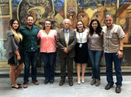 El Dr. Joaquín Carrillo Farga, rodeado de PPuDM y la Dra Alejandra Camacho, en el INNN de CDMX, 25 de julio de 2019